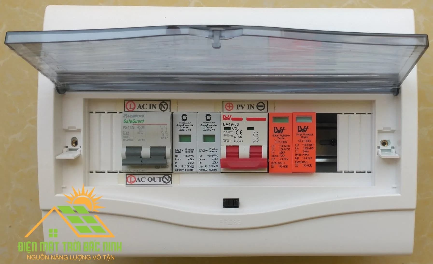 Tủ điện hệ thống năng lượng mặt trời hòa lưới bám tải